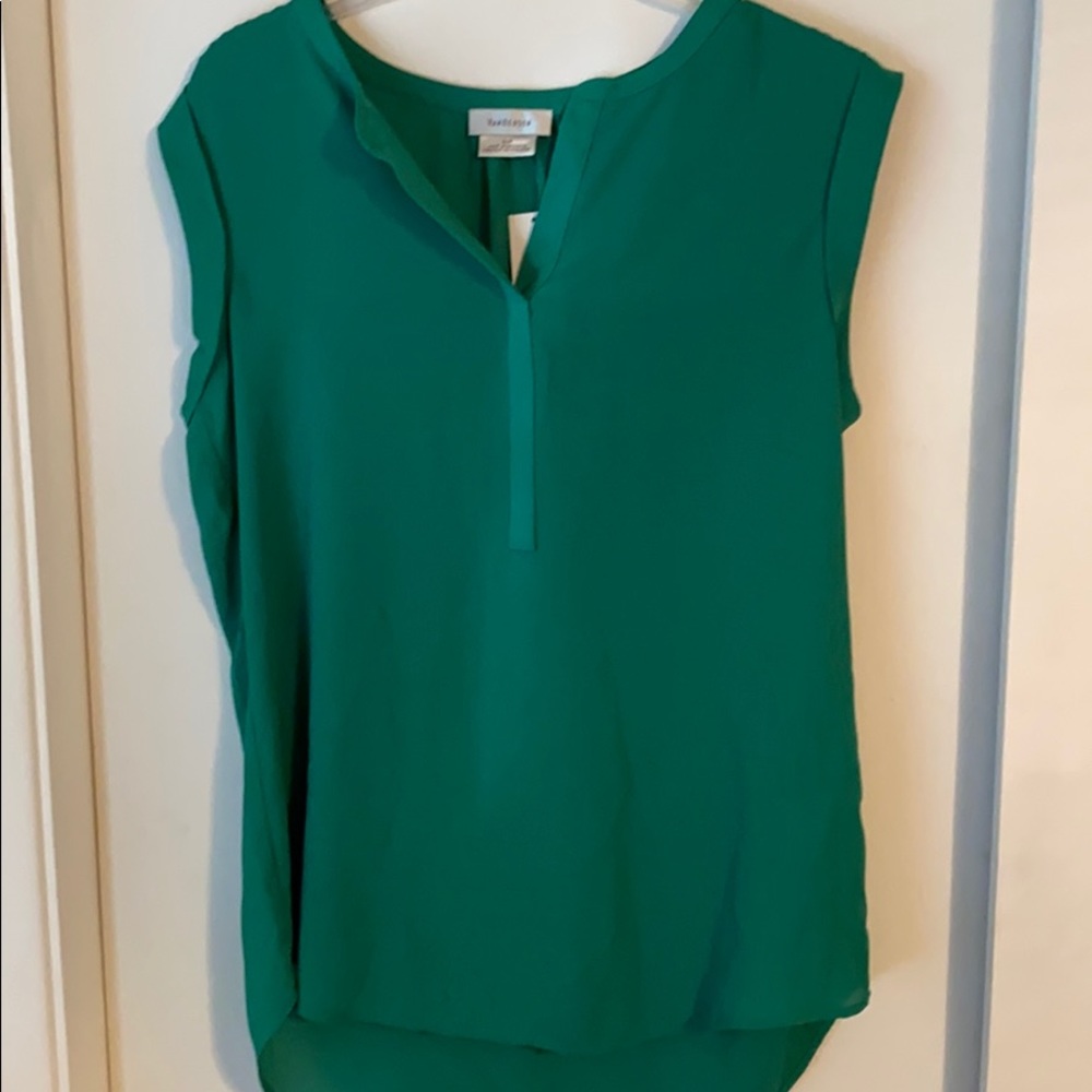 VanHeusen- Green- Work blouse.